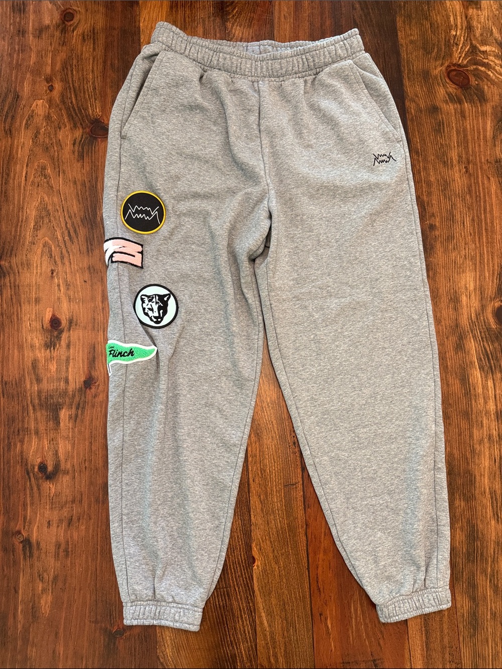 Puma Embroidered “Don’t Flinch” Logos Icon Sweatpants L